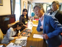 閉会後は楽譜販売&サイン会。